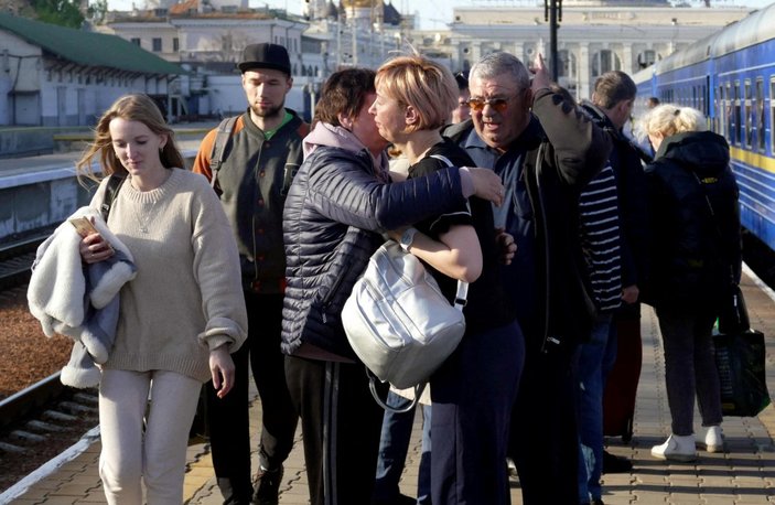 Ukraynalı siviller, Odessa'dan tahliye edildi