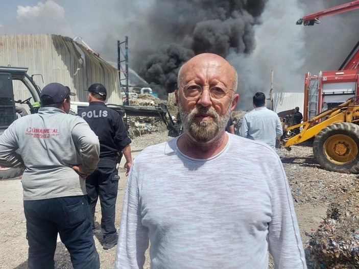 İzmir'de geri dönüşüm fabrikasında yangın çıktı