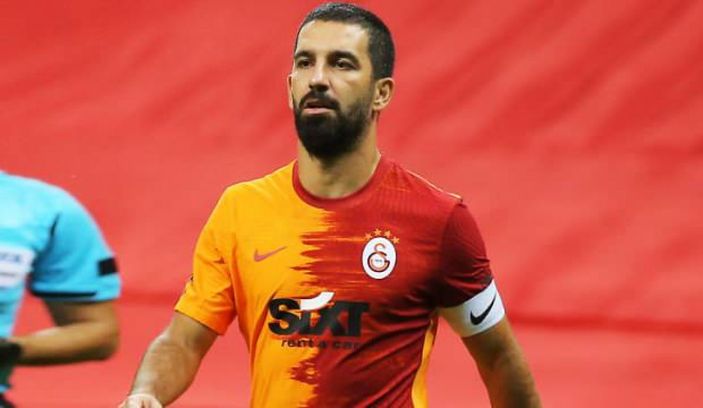 Arda Turan futbolu bırakıyor mu, yeni mesleği ne olacak?