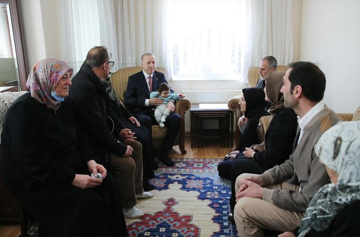 Cumhurbaşkanı Erdoğan'dan teşkilat üyesine taziye ziyareti