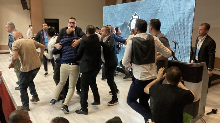 Altay'ın kongresinde kavga çıktı