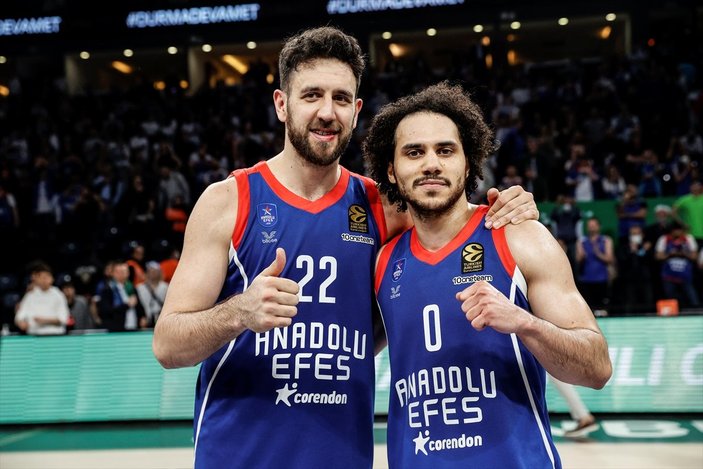 Anadolu Efes EuroLeague'de beşinci kez Dörtlü Final'de