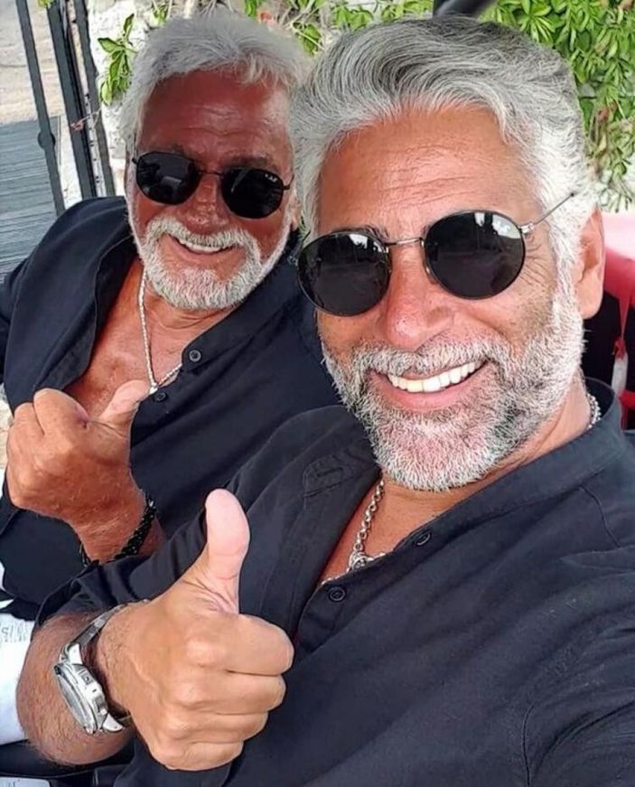 Tepeden tırnağa aynı! Fedon ve oğlu Theo Kalyoncu'yu görenler ayırt edemiyor