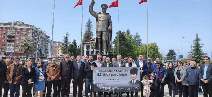 Rizeliler, Atatürk'ü hemşehrisi kabul ediyor