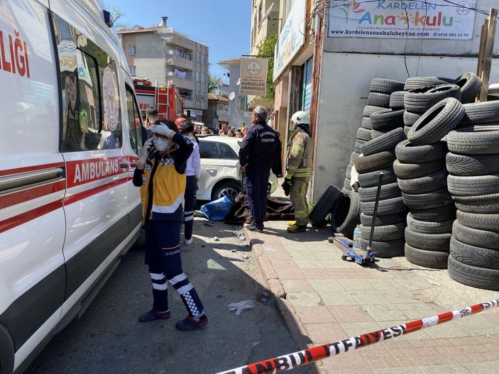 Beykoz’da otomobil ile duvar arasına sıkışan kadın yaşamını yitirdi
