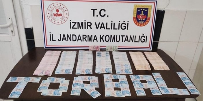 İzmir'de PTT ATM'sinin açığını bulanlar, 142 bin TL para çaldı
