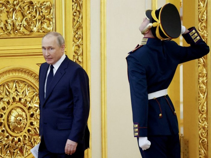 Putin, Moskova'da sporcularla bir araya geldi