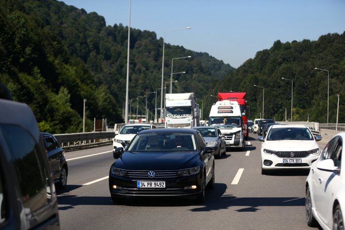 Bayram tatilinde araç kullanacaklara tavsiyeler