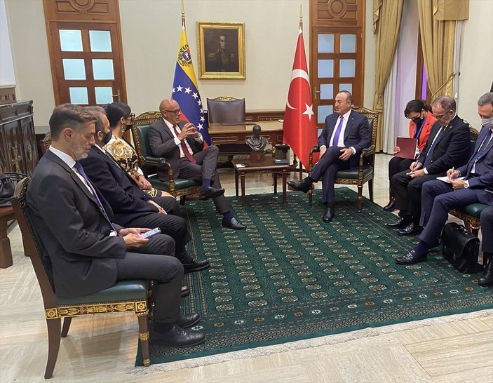 Bakan Çavuşoğlu: Türk iş insanlarını Venezuela'ya yatırıma teşvik ediyoruz