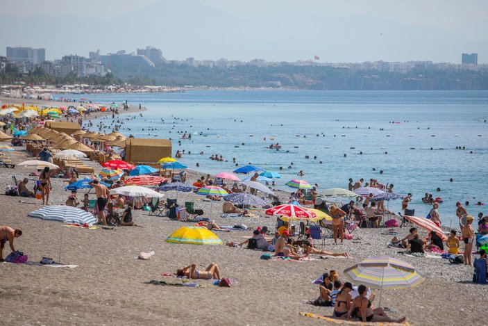Ege ve Akdeniz’de bayram tatili hareketliliği