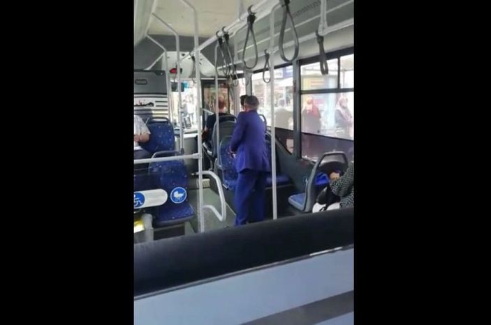 d Sivas'ta otobüste maske kavgası