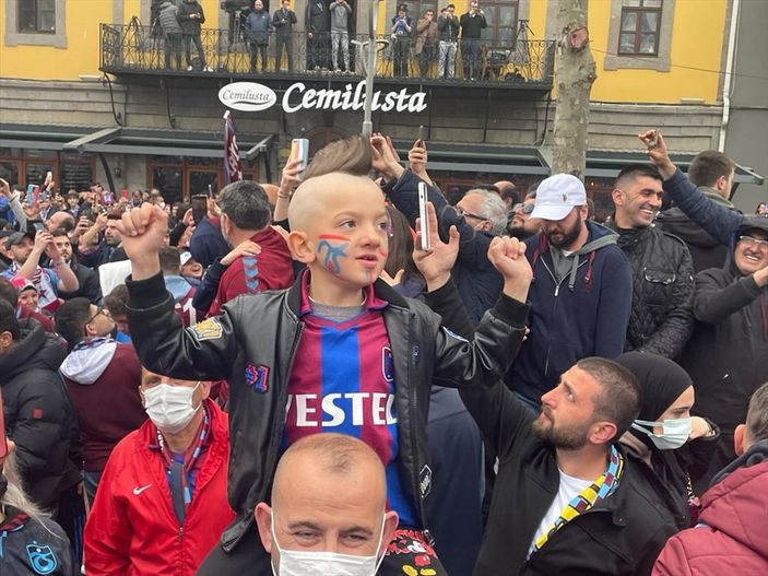 a Trabzonsporlu taraftarların coşkusu