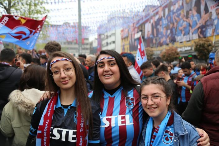 i Trabzonsporlu taraftarların coşkusu