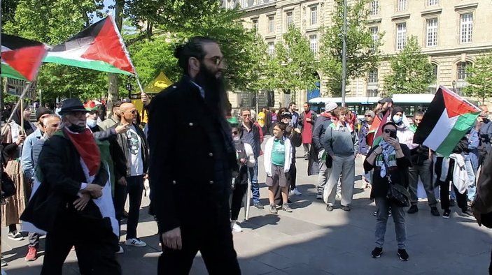 Fransa’da, İsrail güçleri tarafından gözaltına alınan Filistinliler için protesto