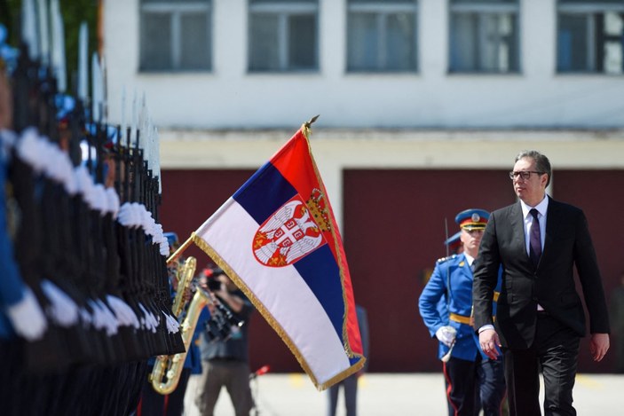Sırbistan, Çin füzelerini görücüye çıkardı