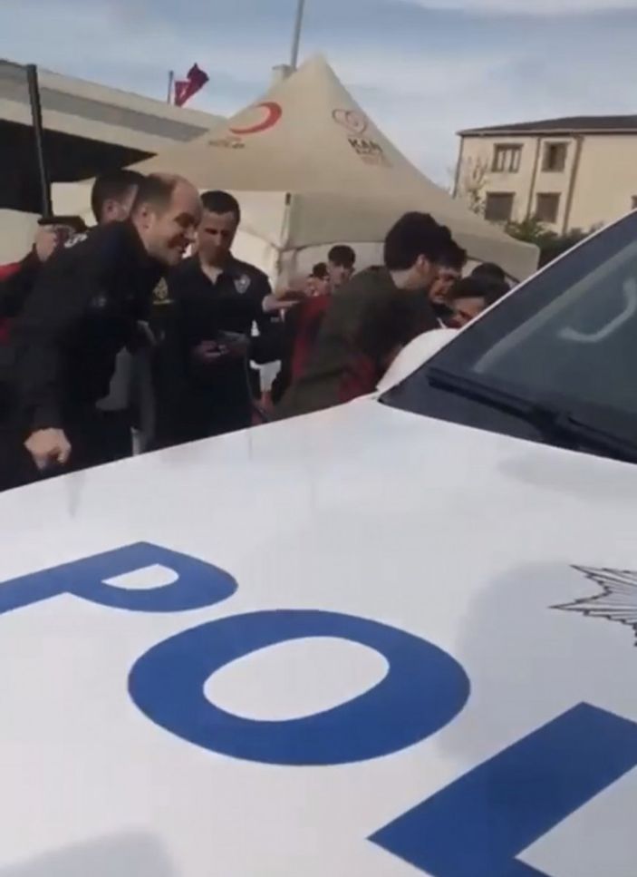 d İstanbul'da giyim mağazasındaki kavga dışarıya taştı