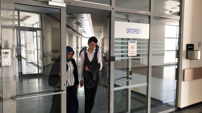 d Sakarya'da, bisiklet kazasıyla kemiklerindeki eğriliği fark etti