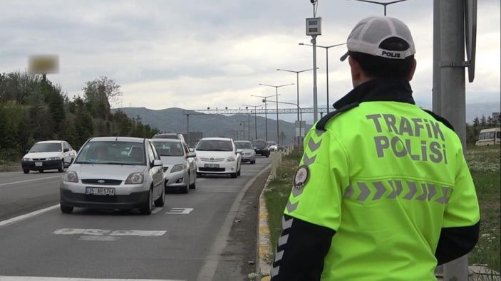i Yollarda bayram yoğunluğu