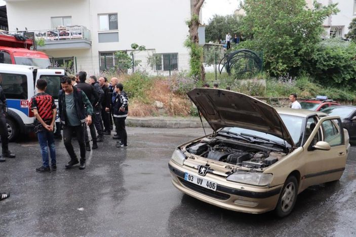 Aydın'da alkollü sürücü yardıma gelen polislere saldırdı