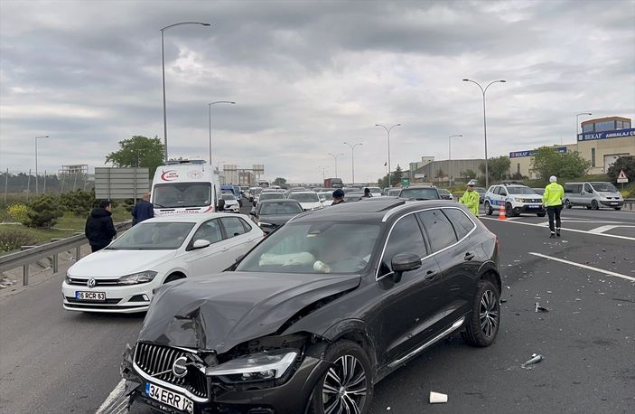 a Anadolu Otoyolu'nda kaza: 1 ölü 5 yaralı