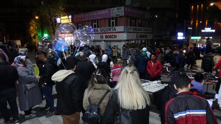 Bursa'da bayram alışverişi yoğunluğu havadan görüntülendi