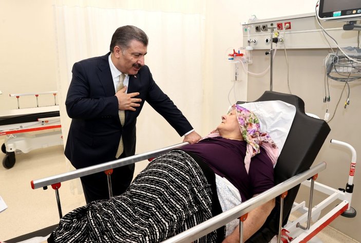 Sağlık Bakanı Fahrettin Koca'dan sağlık çalışanlarına bayram kutlaması