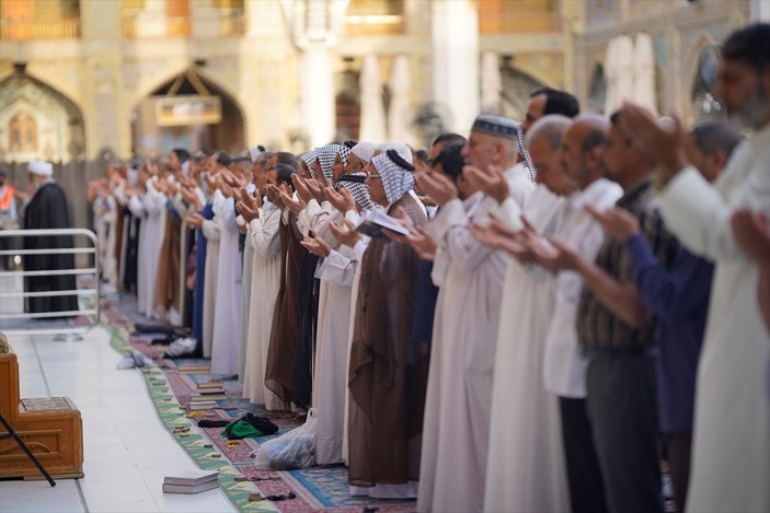 Ramazan Bayramı namazını bir gün sonra kılan ülkeler