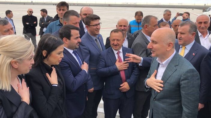 i Adil Karaismailoğlu, Rize-Artvin Havalimanı'nı inceledi