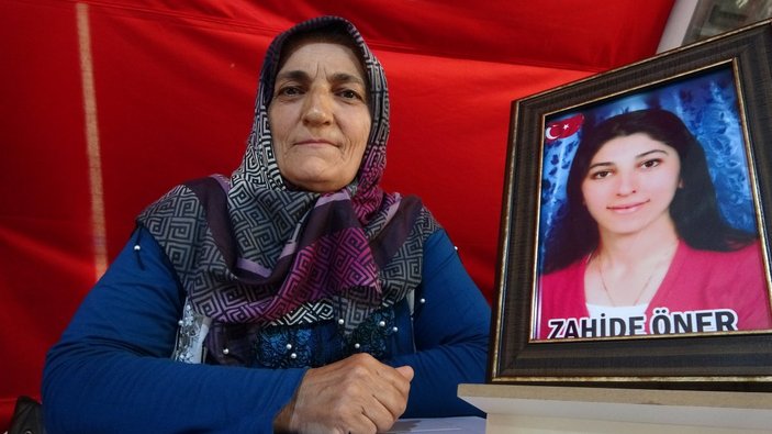 Diyarbakır'da evlat nöbetindeki anne 8 yıldır kızını göremiyor