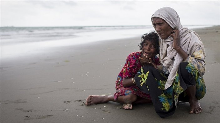 Bangladeş'te, Arakanlı Müslümanlar sahile gittikleri için gözaltına alındı