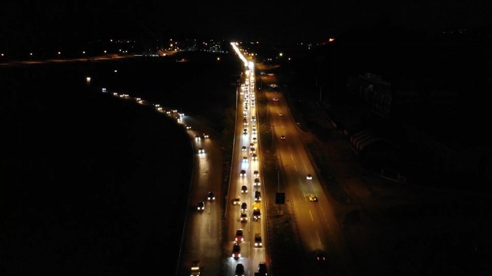 Kırıkkale'de trafik yoğunluğu: Tatilcilerin dönüş yolculuğu sürüyor