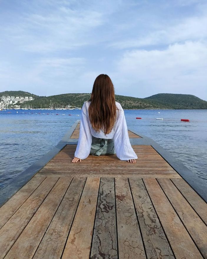 Arka Sokaklar'ın Bahar Komiser'i sezonu açtı, bikinili pozlarıyla ortalığı yıktı! Görenlerin nevri döndü