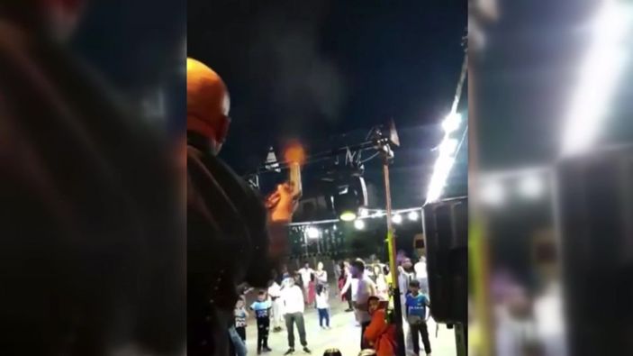 i Denizli'de sokak düğününde silahlar patladı