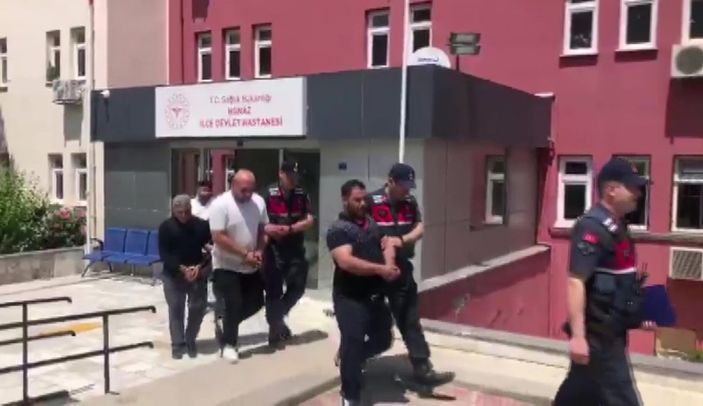 i Denizli'de sokak düğününde silahlar patladı