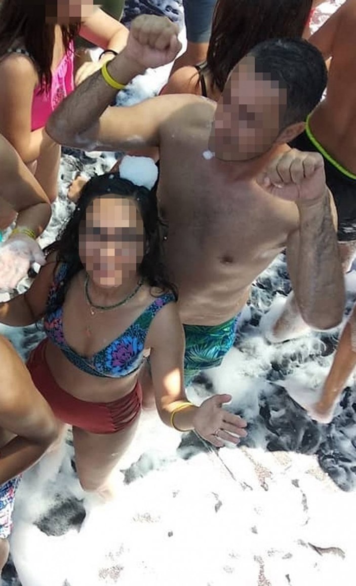 Antalya'da köpük partisi fotoğrafı boşanma delili oldu