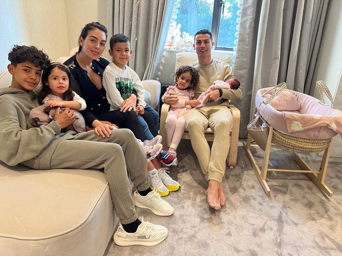 Cristiano Ronaldo'nun bebeğinin ismi belli oldu