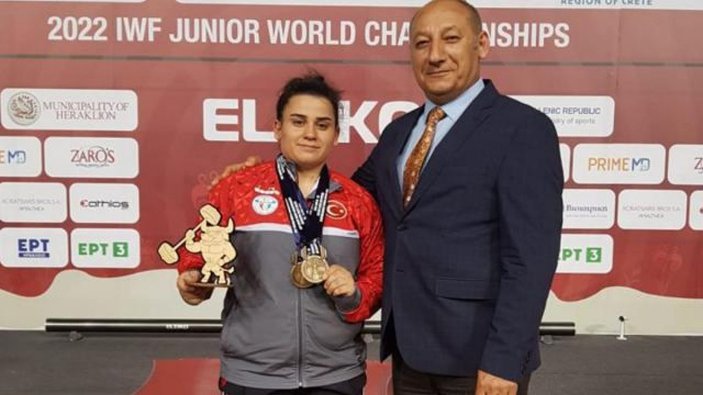 Genç halterci Dilara Narin Dünya Şampiyonu