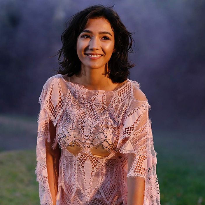 Aybüke Pusat süper mini eteğiyle sosyal medyayı yıktı, beğeni butonu çöktü! 'Sen neymişsin ya..'