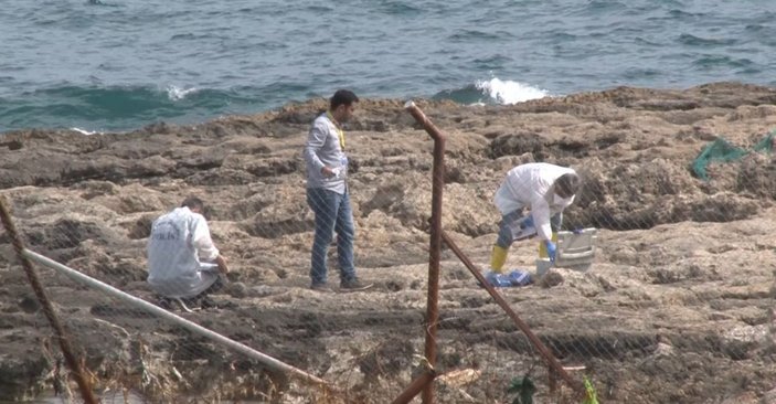 Antalya’da deniz kenarındaki kayalık alanda ceset bulundu