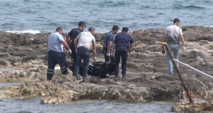 Antalya’da deniz kenarındaki kayalık alanda ceset bulundu