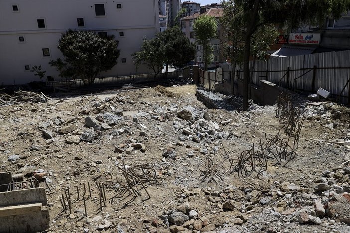 Beşiktaş'taki tarihi Hamidiye Çeşmesi, izinsiz yıkıldı