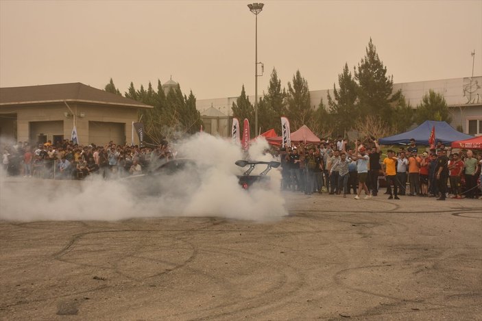 Irak Kerkük'te drift yarışı