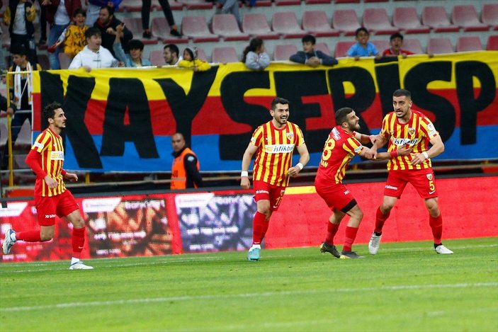 Trabzonspor'u yenen Kayserispor, Türkiye Kupası'nda finalde