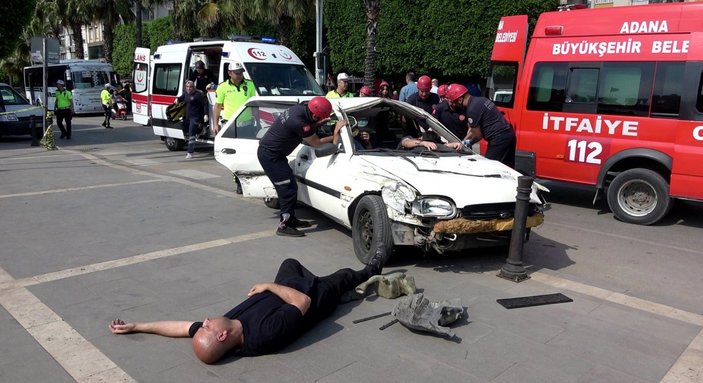 Adana'da trafik kazasına müdahale tatbikatı