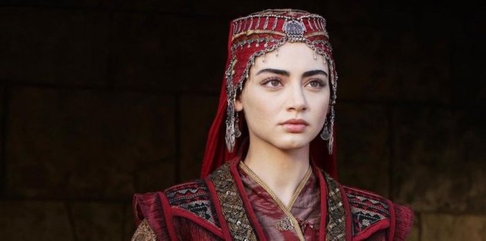 Kuruluş Osman'ın Bala'sı kasığına kadar yırtık elbisesiyle Osman Bey'i üzdü! 'Diziyle alakası yokmuş..'