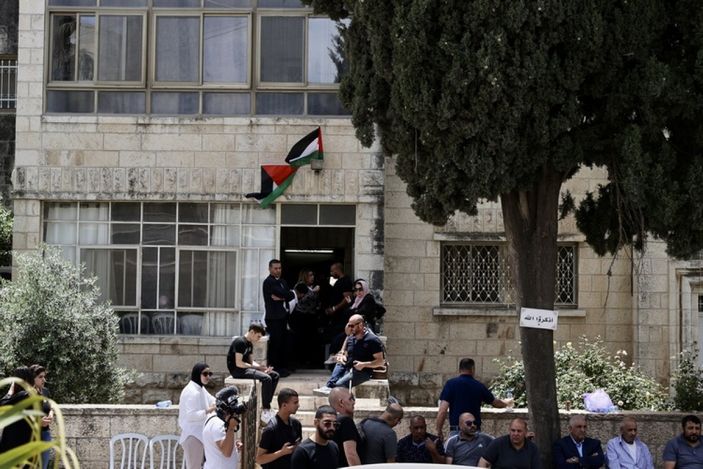 İsrail askerlerinin açtığı ateş, El Cezire'nin kadın muhabirini öldürdü