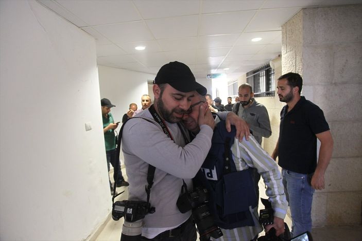 İsrail askerlerinin açtığı ateş, El Cezire'nin kadın muhabirini öldürdü