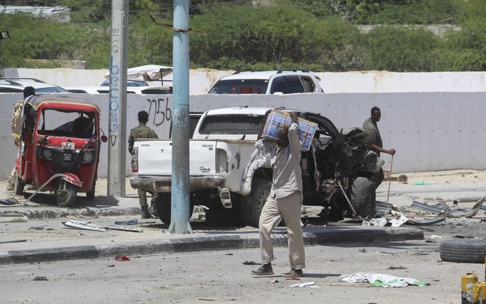 Somali'de polis kontrol noktasına bombalı saldırı