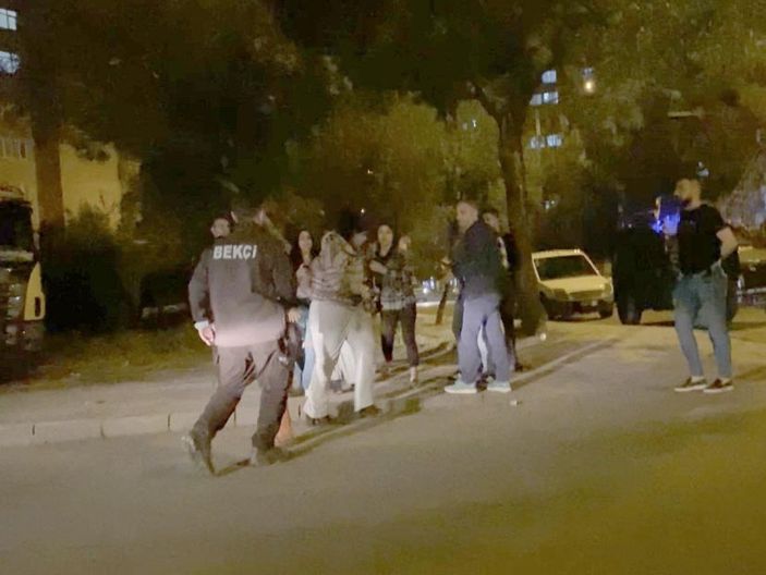 d Diyarbakır’da önce erkekler sonra kadınlar kavga etti