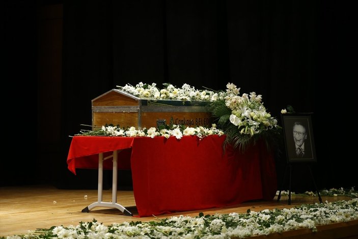 Fazıl Say, babasının cenaze töreninde piyano çaldı